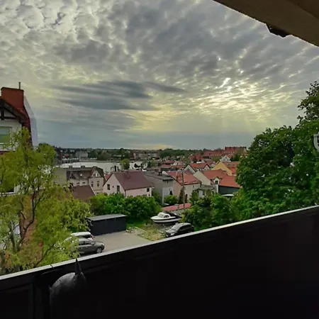W Mikolajkach Z Widokiem Na Jezioro Mikołajki